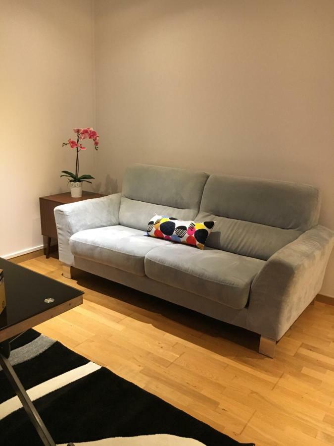 Appartement Independant Chez L'Habitant Безон Екстериор снимка